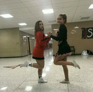 Meet your Posher, Leandra